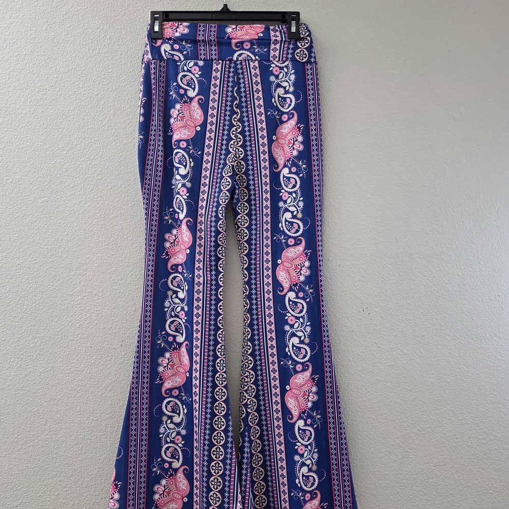 Stylish Blue and Pink Paisley Women's Pants